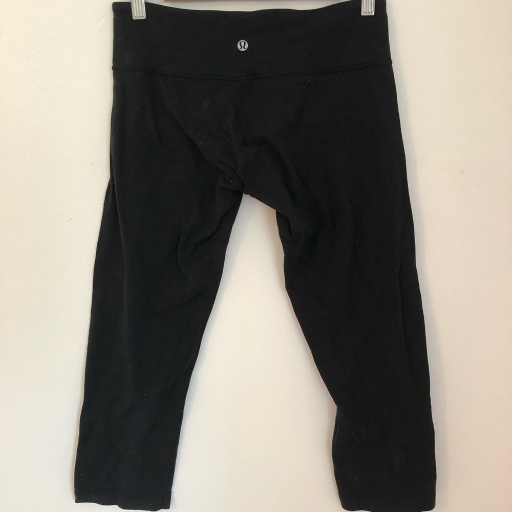 Cropped Lululemon black leggings